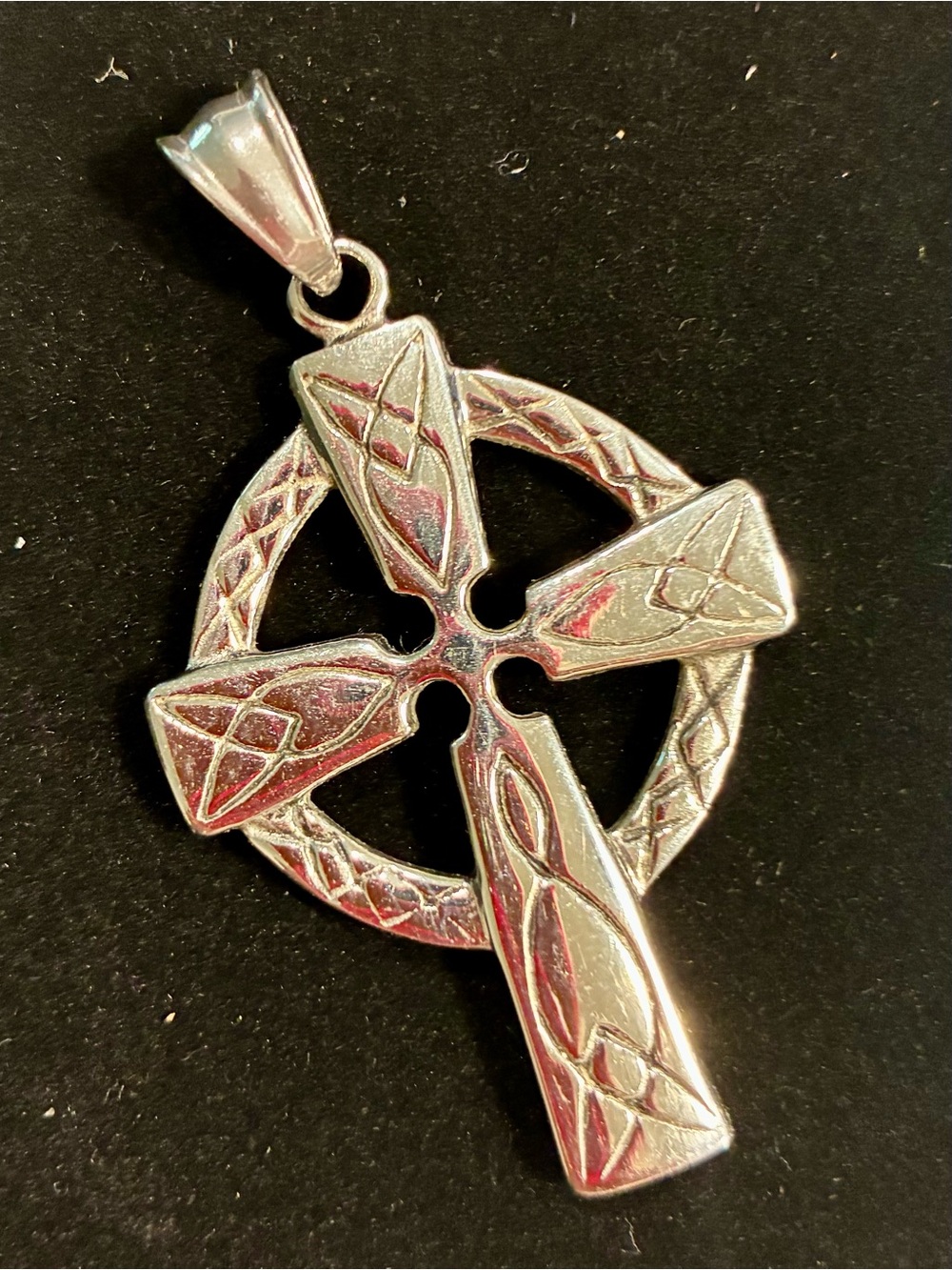 Celtic Cross Pendant in Polished Silver. Heavy weight. Brand New